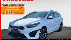 Weiss ((wd) cararraweiss) Gebraucht 2022 Kia Ceed Sportswagon Spirit Kombi | 19.979 € (Fairer Preis)