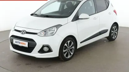 Gebraucht Hyundai i10 Passion 87 PS (63 kW) 2016 Weiß Kleinwagen