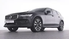 Gebraucht 2022 Volvo V60 CC Pro Kombi | 35.960 € (Fairer Preis)
