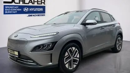 Gebraucht Hyundai Kona Prime 150 kW (204 PS) 2022 Shimmering silver / met SUV