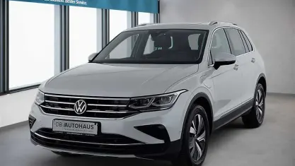 Gebraucht VW Tiguan Elegance 245 PS (180 kW) 2022 Weiß SUV