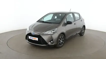 Gebraucht Toyota Yaris Hybrid Team 61 PS (44 kW) 2018 Grau Limousine