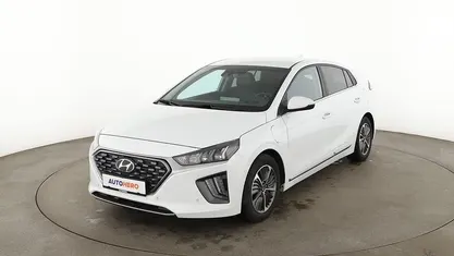 Weiß Gebraucht 2022 Hyundai Ioniq Prime Kleinwagen | 20.090 € (Fairer Preis)