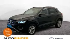 Gebraucht 2024 VW T-Roc Life SUV | 25.880 € (Superpreis)