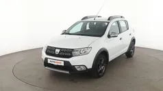 Weiß Gebraucht 2017 Dacia Sandero Celebration Kleinwagen | 9.370 € (Fairer Preis)