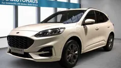 Weiß Gebraucht 2022 Ford Kuga ST-Line SUV | 27.830 € (Fairer Preis)