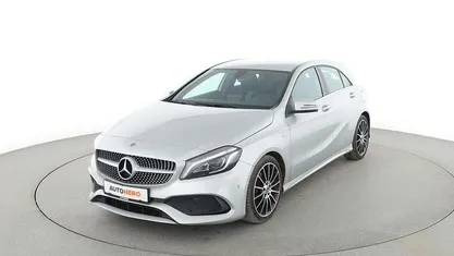 Usado Mercedes A180 AMG 116 HP (85 kW) 2018 Cinzento Sedan