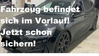 Schwarz Gebraucht 2024 Ford Focus ST Limousine | 34.971 € (Fairer Preis)