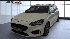 Frostweiß (weiß) Gebraucht 2021 Ford Focus ST-Line Kombi | 17.490 € (Fairer Preis)