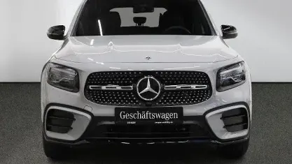 Gebraucht Mercedes GLB180 AMG 136 PS (100 kW) 2025 Manufaktur lack manufaktur alp SUV