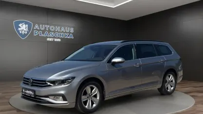 Second-hand VW Passat Business 200 CP (147 kW) 2023 Argintiu Break