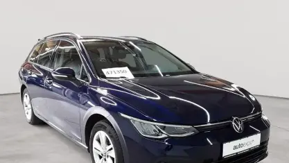 Gebraucht VW Golf VIII Life 131 PS (96 kW) 2022 Blau Kombi