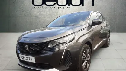 Gebraucht Peugeot 3008 Allure 131 PS (96 kW) 2023 Grau SUV