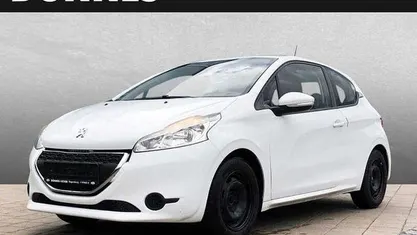 Weiß Gebraucht 2012 Peugeot 208 Active Kleinwagen | 3.750 € (Fairer Preis)