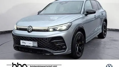 Silber Gebraucht 2025 VW Tiguan R-line SUV | 45.920 € (Fairer Preis)