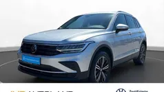 Silber Gebraucht 2024 VW Tiguan Move SUV | 38.900 € (Fairer Preis)