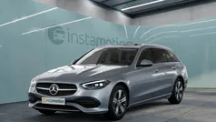 Silber Gebraucht 2024 Mercedes 200 Avantgarde Van / Kleinbus | 42.241 € (Fairer Preis)