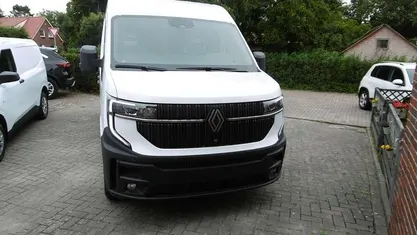 Weiß Neu 2025 Renault Master Van | 39.290 € (Fairer Preis)