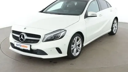 Gebraucht Mercedes A220 Urban 184 PS (135 kW) 2017 Weiß Kleinwagen