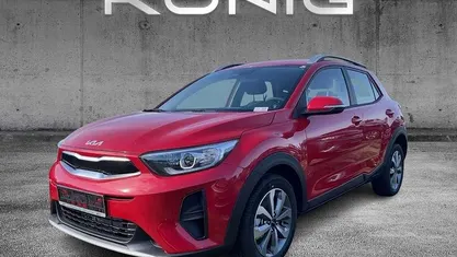 Rot Gebraucht 2024 Kia Stonic Vision SUV | 17.989 € (Fairer Preis)