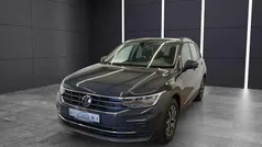 Gebraucht 2023 VW Tiguan Life SUV | 28.240 € (Guter Preis)