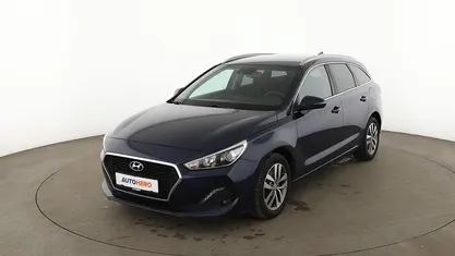 Gebraucht Hyundai i30 Style 140 PS (102 kW) 2019 Blau Kombi