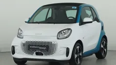 Bodypanels in white Gebraucht 2021 Smart ForTwo Electric Drive Coupé | 8.850 € (Guter Preis)