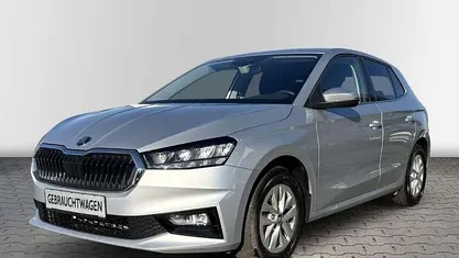Silber Gebraucht 2025 Skoda Fabia Selection Limousine | 19.290 € (Fairer Preis)