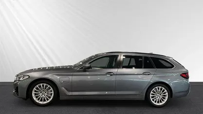 Gebraucht BMW 530e Sport Line 292 PS (214 kW) 2022 Kombi