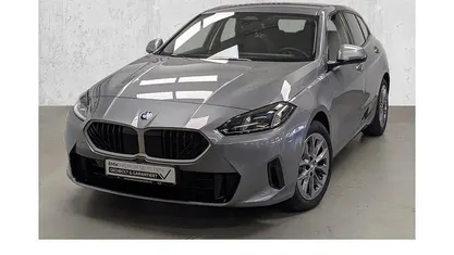 Gebraucht BMW 120 170 PS (125 kW) 2025 Skyscraper grau Kleinwagen
