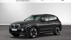 Sophistograu brillanteffekt metallic Gebraucht 2024 BMW iX3 M Sport SUV | 50.490 € (Guter Preis)