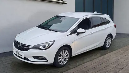 Gebraucht Opel Astra 150 PS (110 kW) 2017 Schneeweiß Kombi