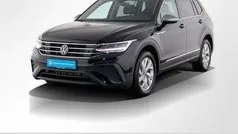 Deep black perleffekt Gebraucht 2024 VW Tiguan Allspace Life SUV | 35.480 € (Guter Preis)