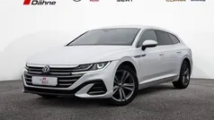 Weiss / oryxweiss perlmutteffekt (metallic) Gebraucht 2023 VW Arteon R-line Kombi | 37.980 € (Guter Preis)