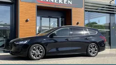 Schwarz Gebraucht 2024 Ford Focus ST-Line Limousine | 24.450 € (Guter Preis)