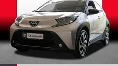 Beige Gebraucht 2024 Toyota Aygo Team Kleinwagen | 15.889 € (Fairer Preis)