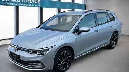 Gebraucht VW Golf VIII Life 116 PS (85 kW) 2022 Silber Kombi