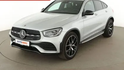 Gebraucht Mercedes GLC200 AMG line 211 PS (155 kW) 2019 Iridiumsilber SUV