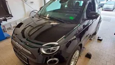 Onyx schwarz (10n) Gebraucht 2021 Fiat 500e Action Kleinwagen | 11.989 € (Fairer Preis)