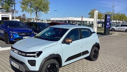 Gebraucht Dacia Spring Extreme 30 kW (41 PS) 2026 Purple (seafoam) Kleinwagen