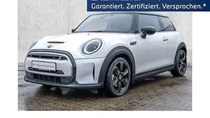 Gebraucht Mini Cooper SE Classic 135 kW (184 PS) 2022 Weiß Kleinwagen