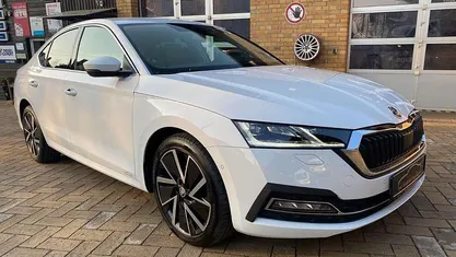 Gebraucht Skoda Octavia First Edition 160 PS (117 kW) 2020 Limousine