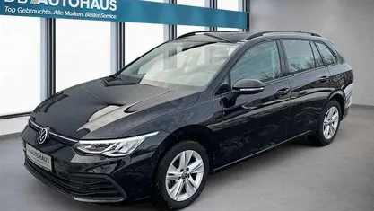 Gebraucht 2023 VW Golf VIII Life Kombi | 21.890 € (Fairer Preis)