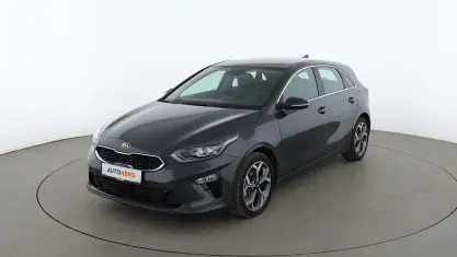 Gebraucht Kia Ceed Spirit 140 PS (102 kW) 2019 Grau Kleinwagen
