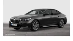 Grau Neu 2025 BMW i5 M Sport Limousine | 59.890 € (Superpreis)