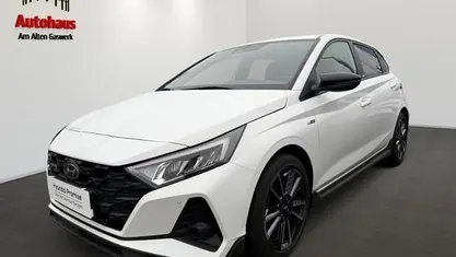 Weiss Gebraucht 2021 Hyundai i20 N Line Limousine | 17.885 € (Fairer Preis)