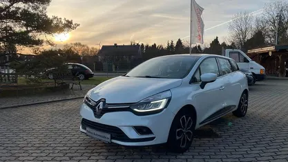 Gebraucht Renault Clio IV Intens 90 PS (66 kW) 2019 Weiß Kleinwagen