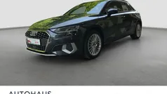 Grau Gebraucht 2024 Audi A3 Sportback Advanced Plus Limousine | 35.850 € (Fairer Preis)