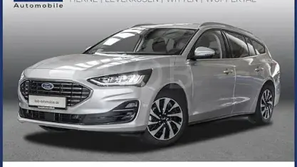 Gebraucht Ford Focus Titanium 125 PS (91 kW) 2024 Grau Kombi