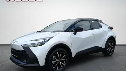 Neu Toyota C-HR 223 PS (164 kW) 2025 Schneeweiß/schwarz SUV